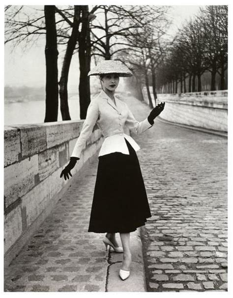 mody to christian dior|Christian Dior 1947 fashion style.